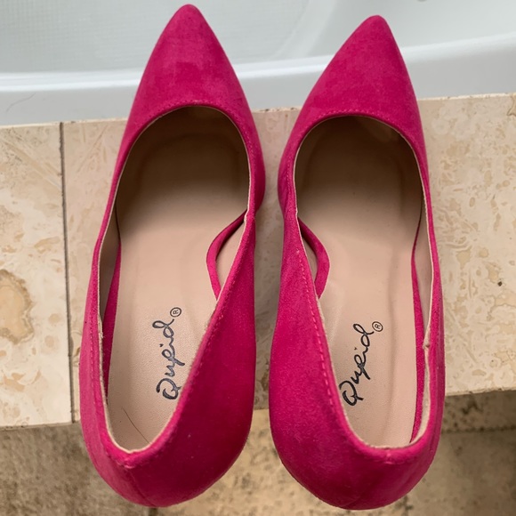 Show Stopper Fuchsia Pink Suede Heels by Qupid - Picture 8 of 9